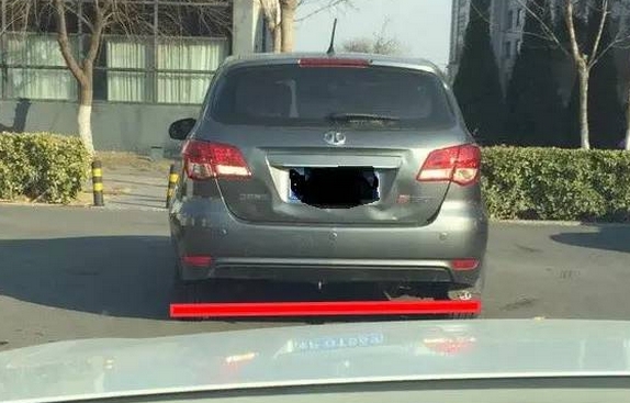 停車不會判斷前后車的距離?趕緊用這招004