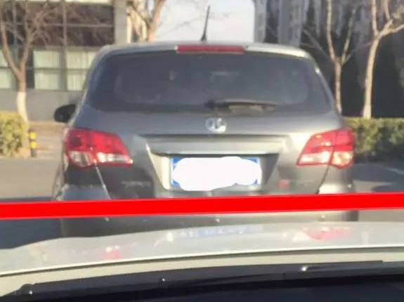 停車不會判斷前后車的距離?趕緊用這招006
